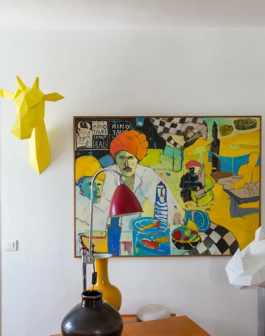 Veeve - The Art Archive Apartment Aulnay-sous-Bois